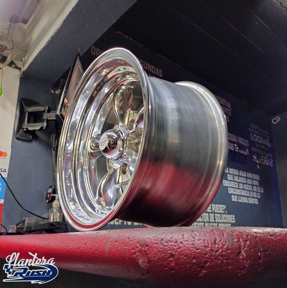 JUEGO DE RINES 15"X7"/8" 5-114.3 TIPO CRAGAR