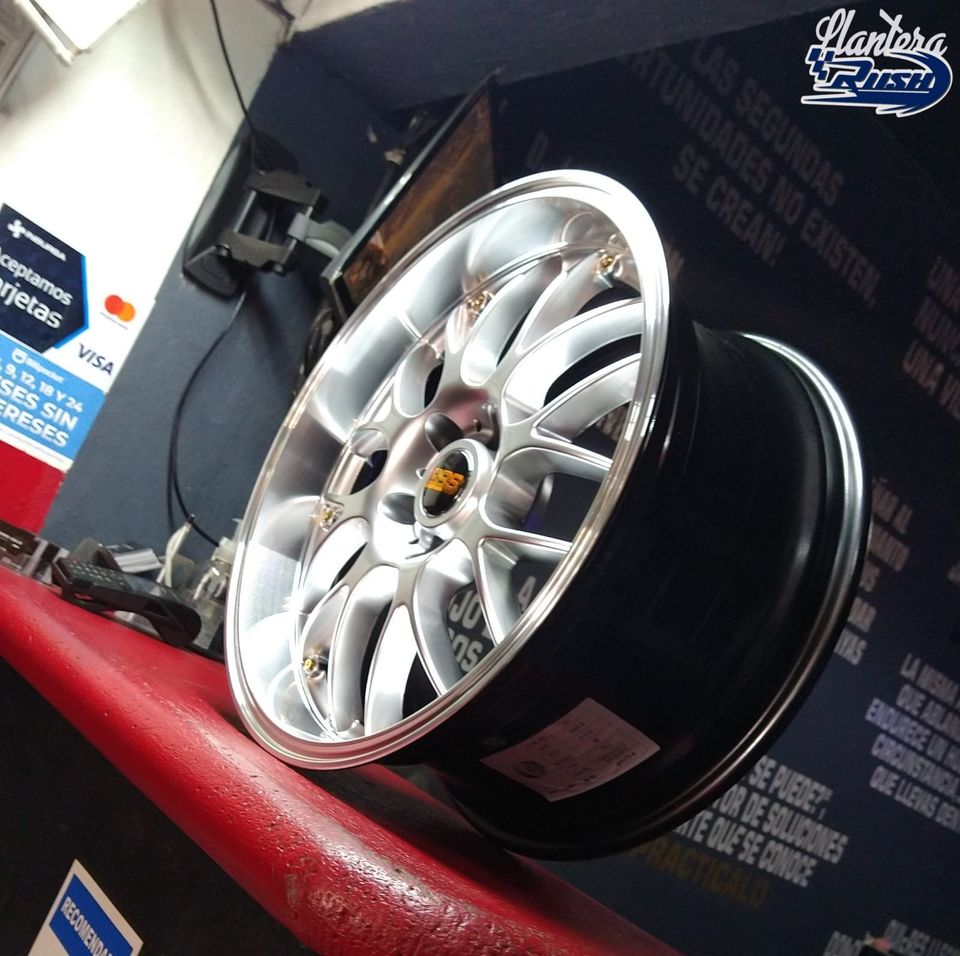 JUEGO DE RINES 18"X8.5" 5-112/5-114.3 TIPO BBS RS-GT