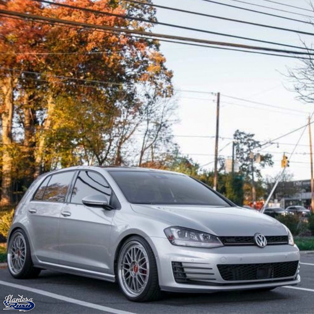 JUEGO DE RINES 18"X8.5"/9.5" 5-100 TIPO BBS LM