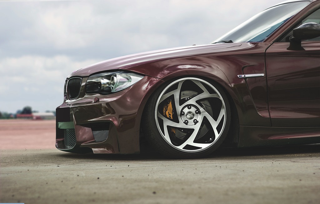 JUEGO DE RINES 19"X8.5"/9.5" 5-120 TIPO RADI8