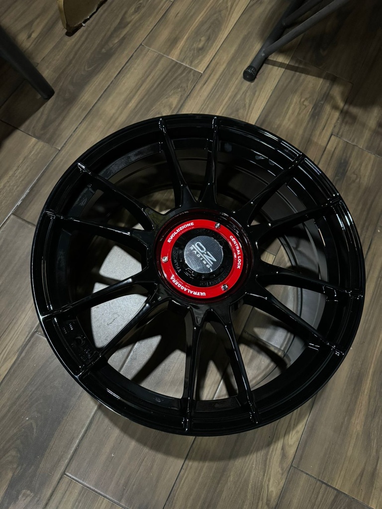 JUEGO DE RINES 18"X8" 5-112 TIPO OZ SUPERTURISMO ULTRALAGGERA
