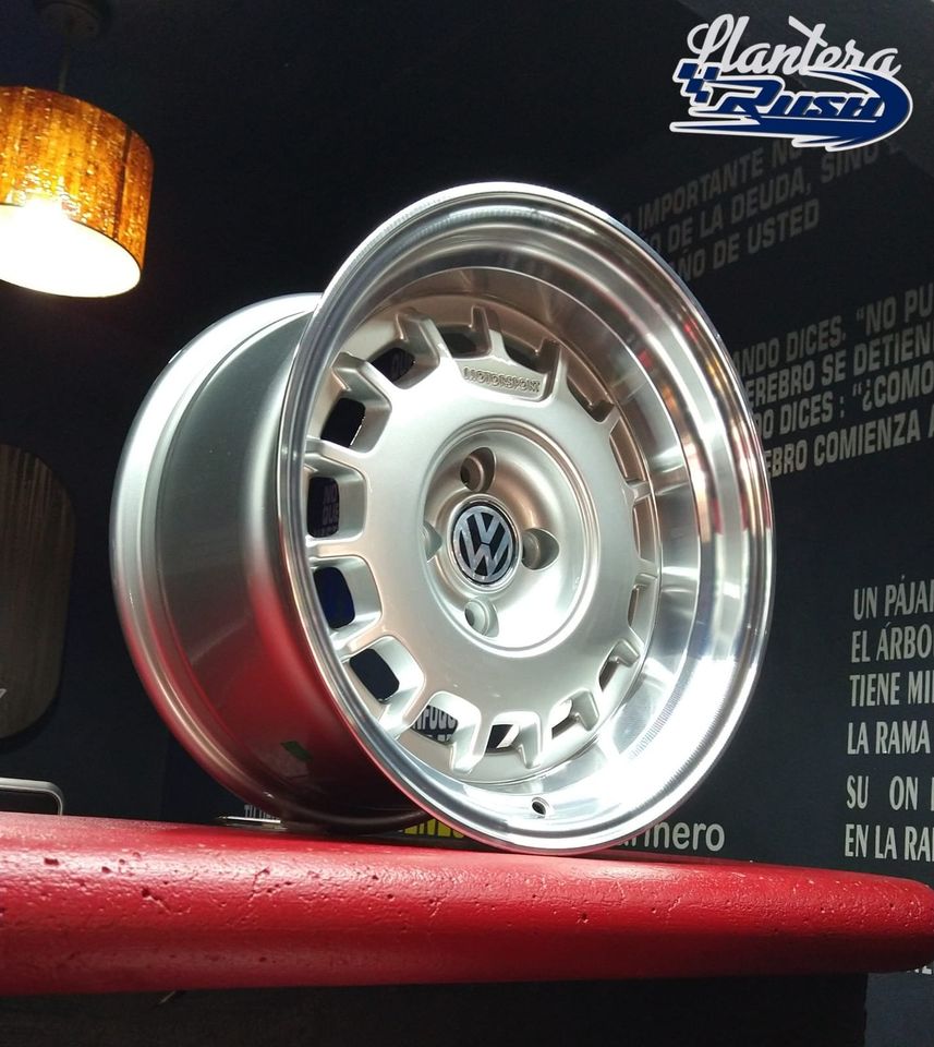 JUEGOS DE RINES 15"8" 4-100 TIPOVW MONTREAL