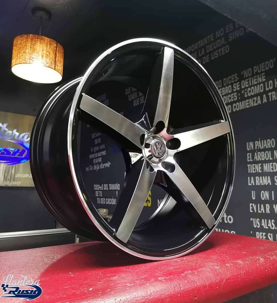JUEGO DE RINES 17X"8" 5-100 TIPO VOSSEN
