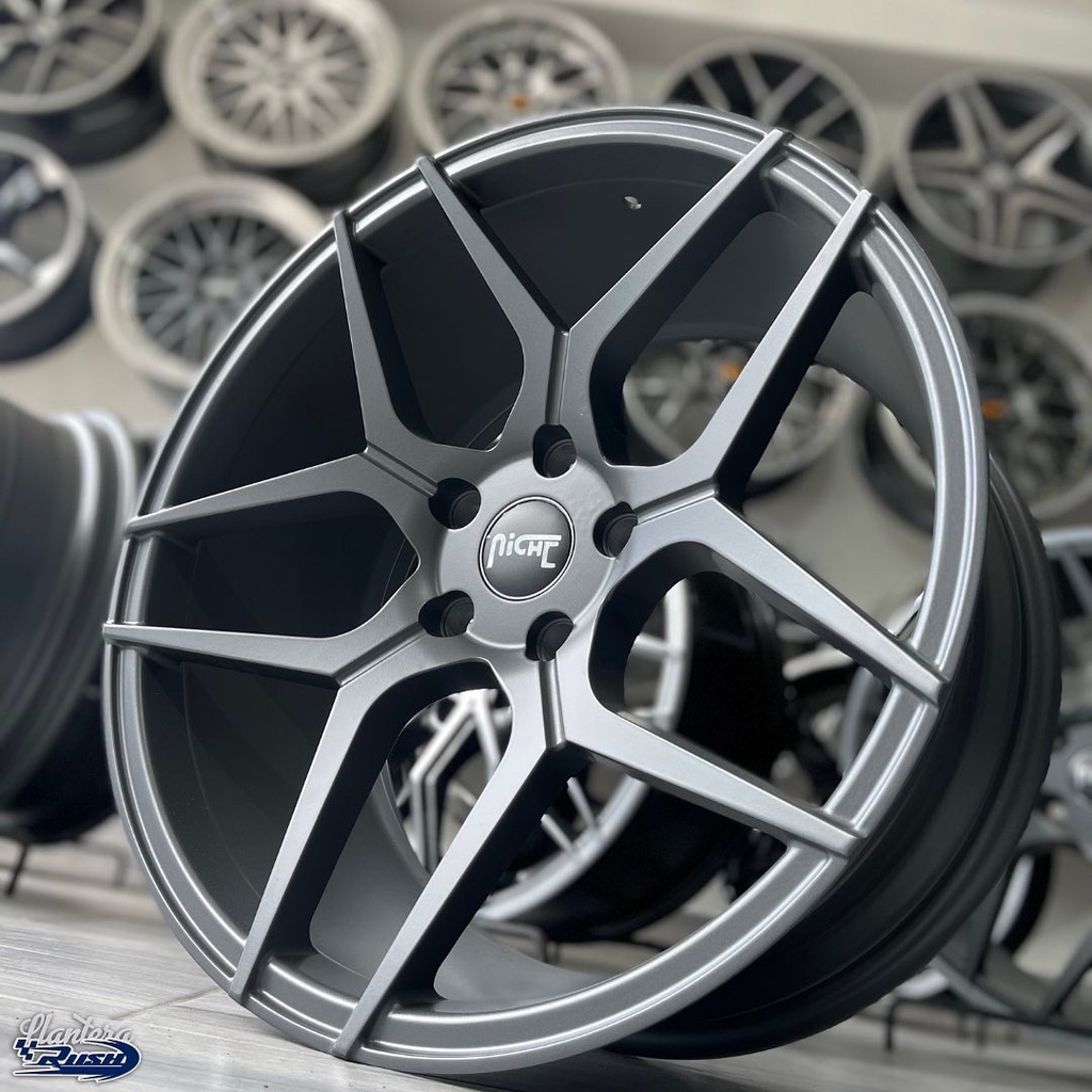 JUEGO DE RINES 18"X8/9" 5-112/5.114.3 TIPO NICHE
