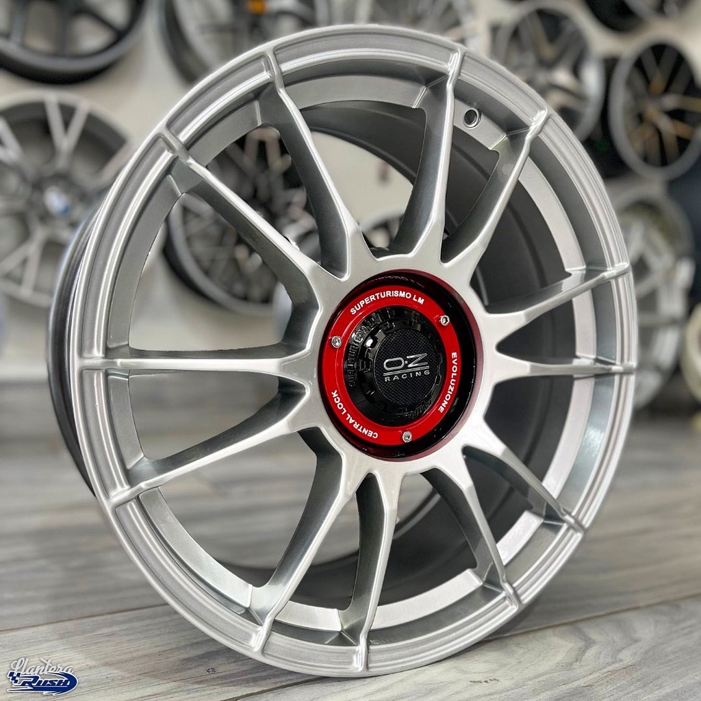 JUEGO DE RINES 18"X8" 5-100/112/114.3 TIPO OZ ULTRALEGGERA THL
