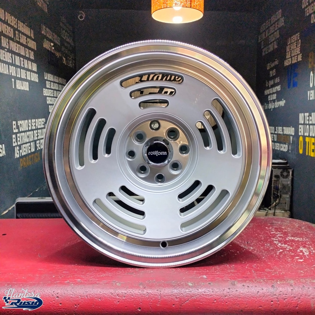JUEGO DE RINES 15"X8.25" 4-100/4-114.3 TIPO ROTIFORM BM1