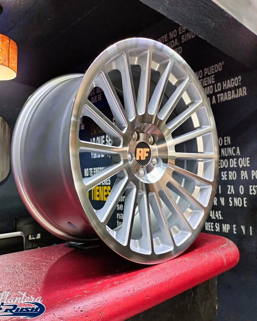 JUEGO DE RINES 18"X8.5"/9.5" 5-100 TIPO ROTIFORM R153
