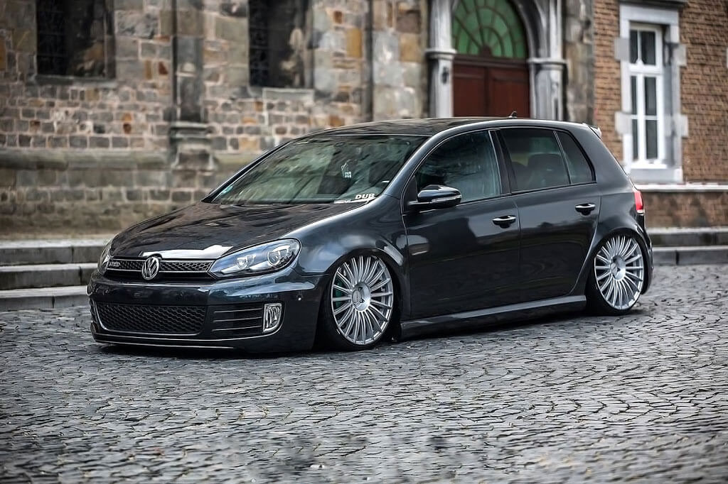 JUEGO DE RINES 18"X8.5"/9.5" 5-100 TIPO ROTIFORM R153
