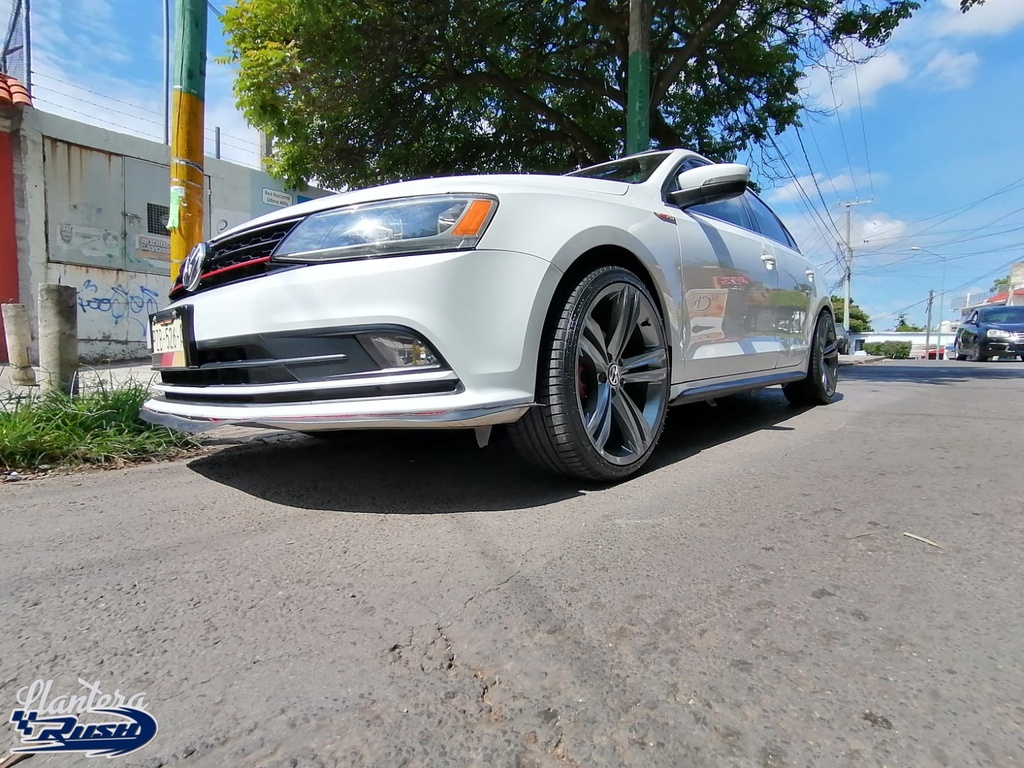 JUEGO DE RINES 19"X8" 5-112 TIPO R-LINE