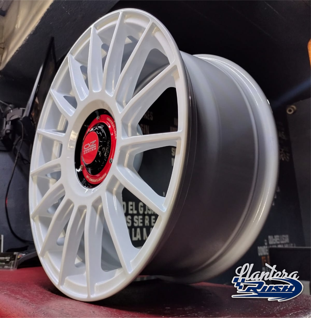 JUEGO DE RINES 18"X8" 5-100/113 TIPO OZ RACING SUPERTURISMO LM EVOLUZIONE