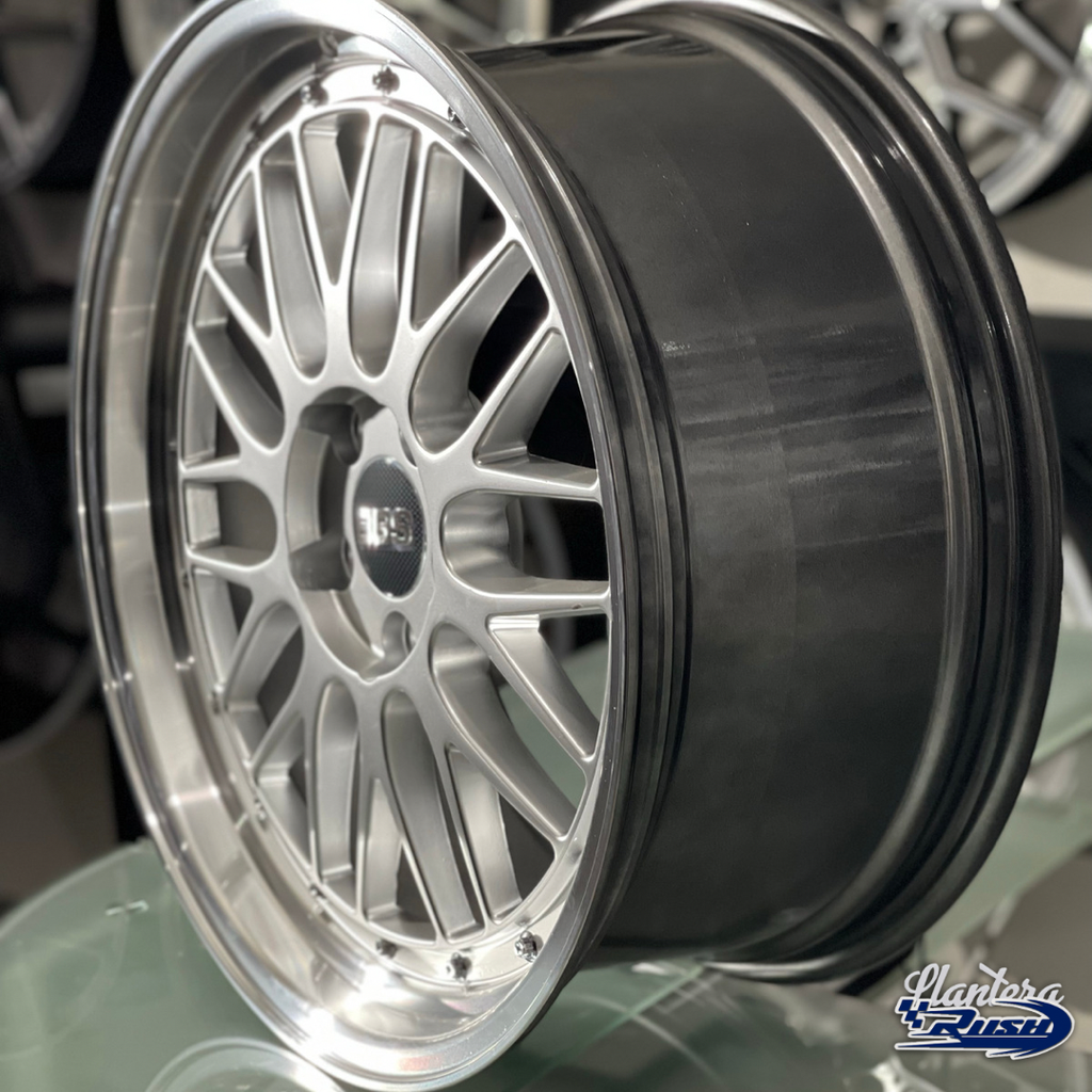 JUEGO DE RINES 19"X8.5/9.5" 5-112/5.114.3 TIPO BBS LM