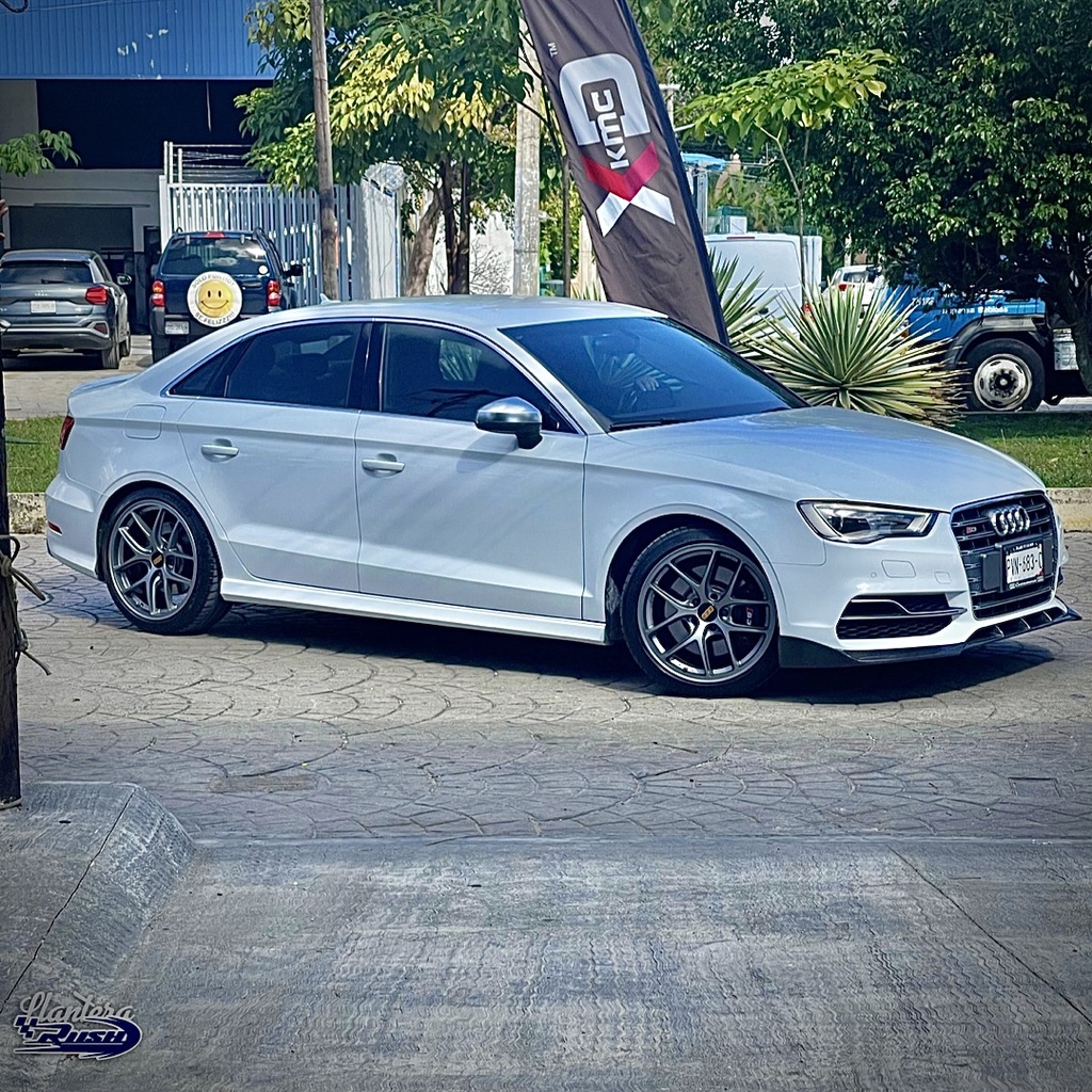 JUEGO DE RINES 18"X8.5" 5-112/5.114.3 TIPO BBS FI-R