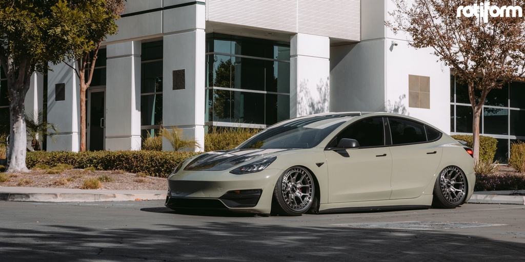JUEGO DE RINES 19"X8.5" BLANK ROTIFORM ZMO-M