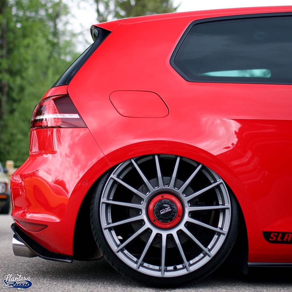 JUEGO DE RINES 19"X8.5" 5-112/114.3 TIPO OZ SUPER TURISMO EVOLUZIONE