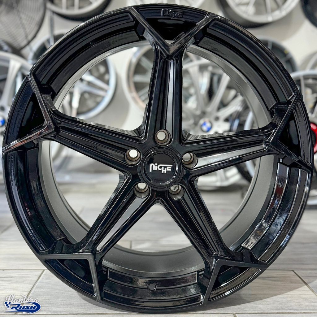 JUEGO DE RINES 20"X9" 5-112 NICHE ARROW M258